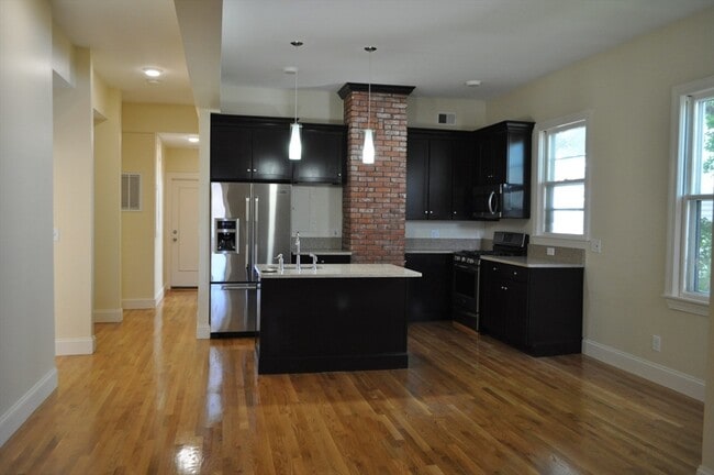 Photo - 34 Juniper St Unit 1