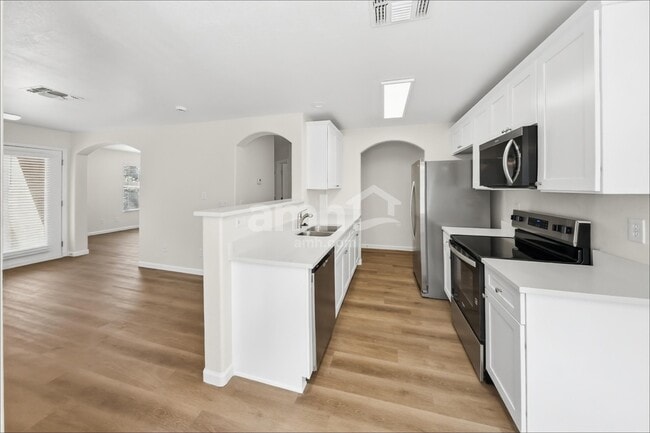 12933 W Alvarado Rd