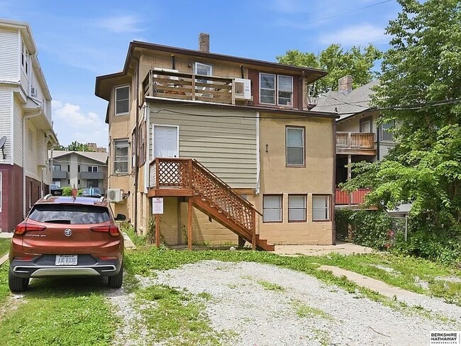 117 S 38th St Unit 2