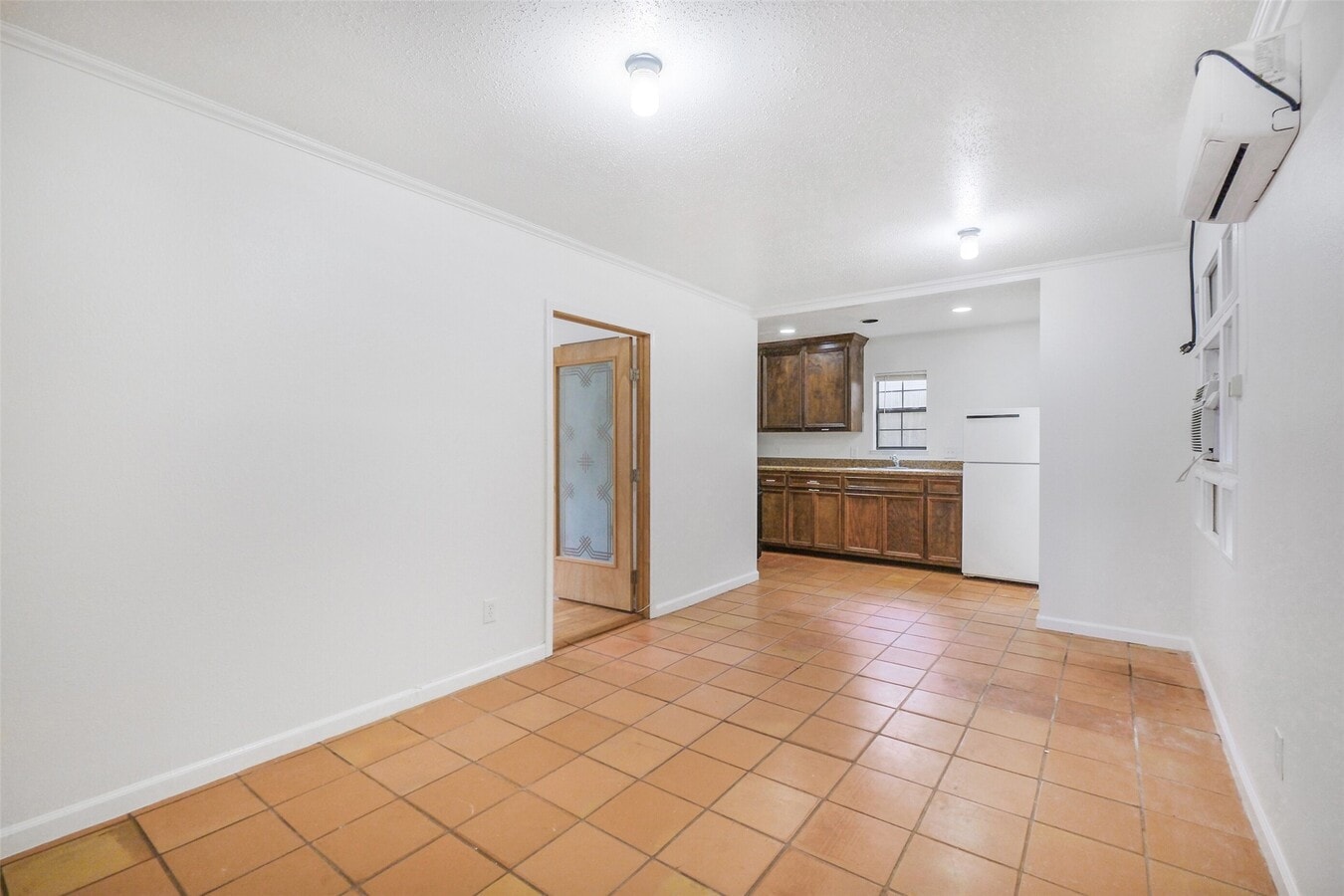 Photo - 402 Bomar St