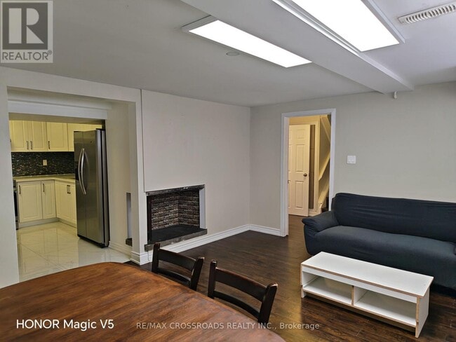 Photo - 17 Linwood Ave