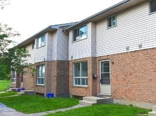 20 Hillsborough Rd - 20 Hillsborough Rd