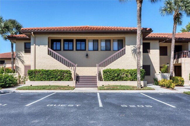Photo - 5205 Lake Village Dr Unit 16