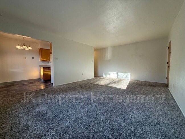 Photo - 205 11th St S Unit #01