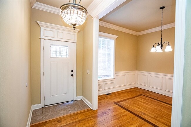 Photo - 605 Tunbridge Dr