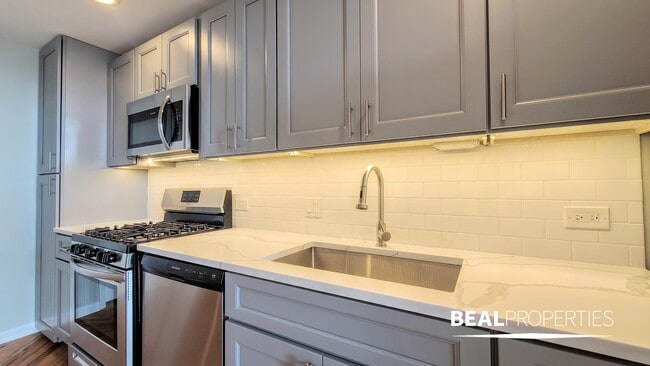 Photo - 2320 N Damen Ave Unit 1