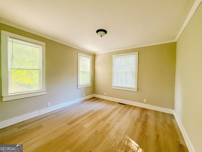 Photo - 967 Glenridge Dr