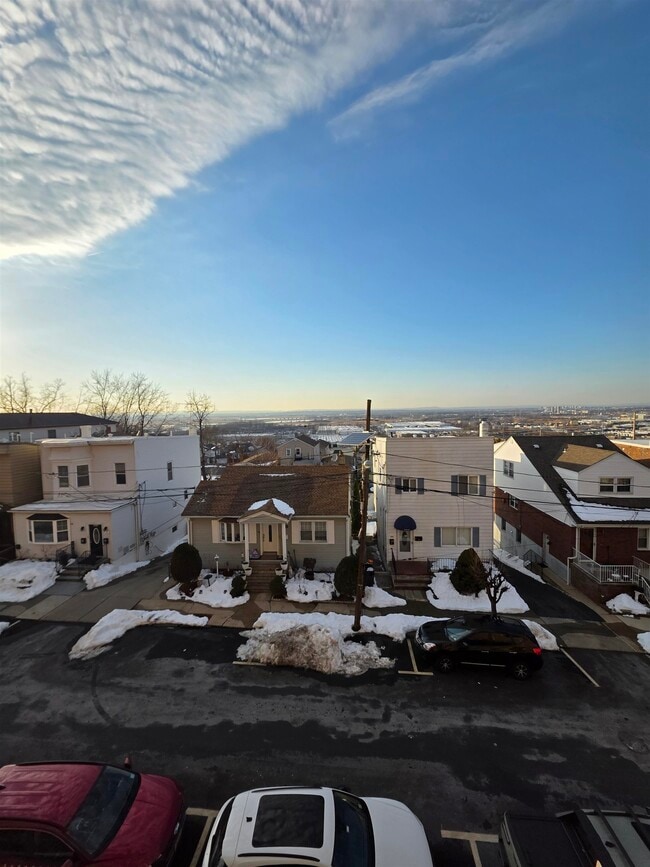 Photo - 8915 Bergenwood Ave Unit 8