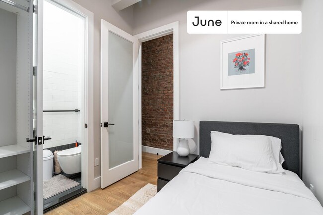 Photo - Room in Shared 6 bed/6.5 bath home Unit A