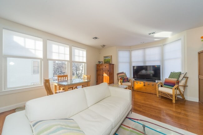 Photo - 53 Winslow Rd Unit A