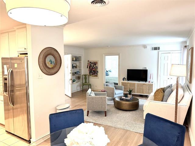 Photo - 4538 Roland Ave