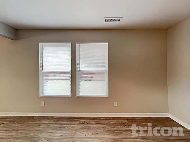 Photo - 7242 Fox Point Dr