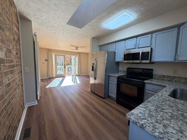 Kitchen to LR - 2721 Linden Ln Unit Home