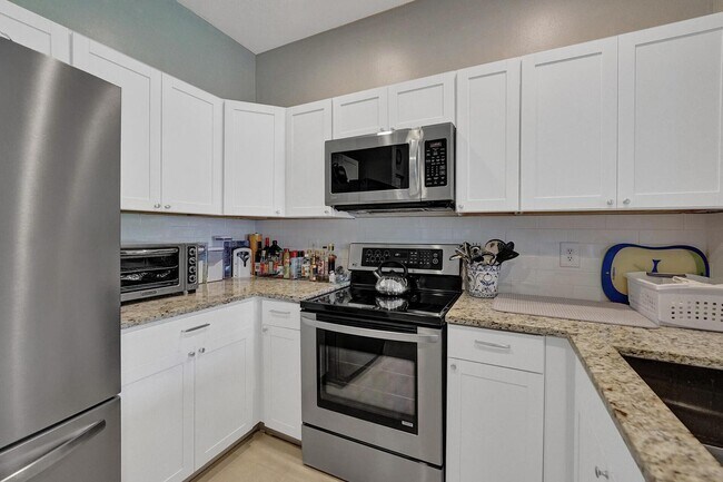 254 River Bluff Ln