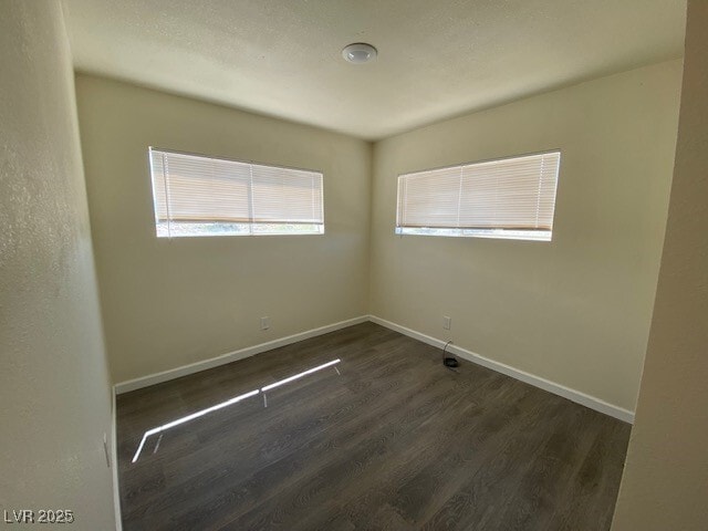 Photo - 580 N Linda St