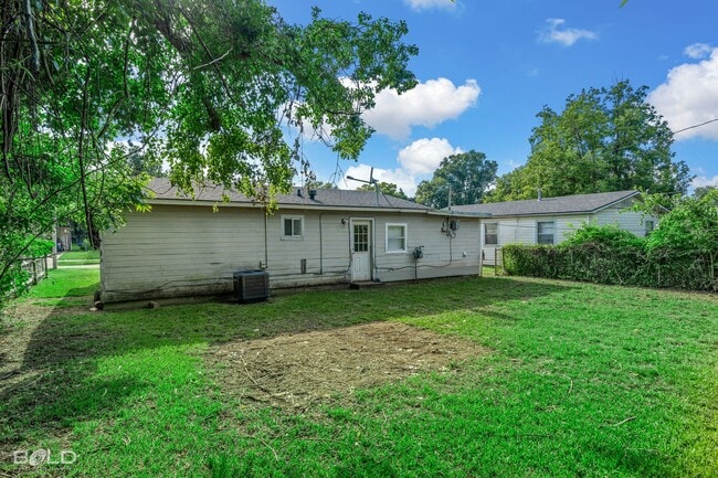Photo - 1222 Lampkin St