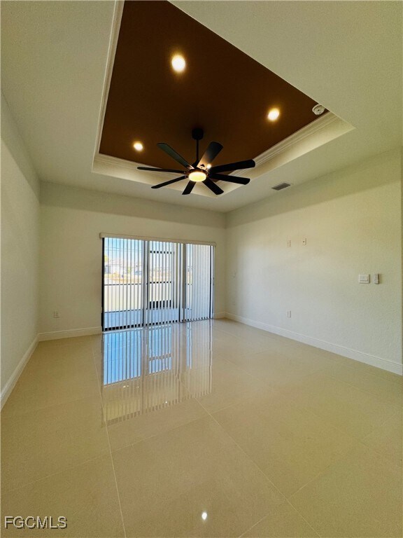 Photo - 3948 20th St W