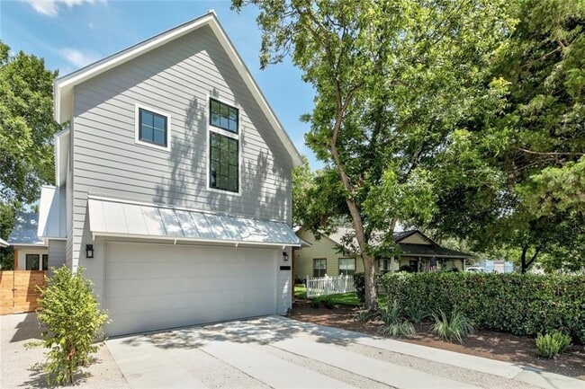Building Photo - 402 Powell Cir
