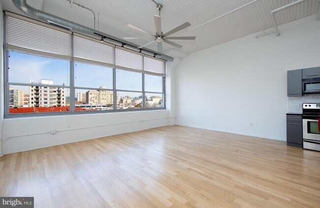 Photo - 2200 Arch St Unit 503