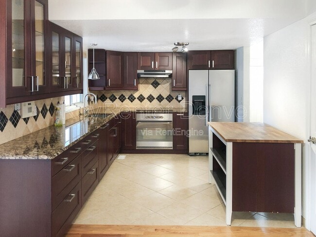 Building Photo - 2676 Perry St