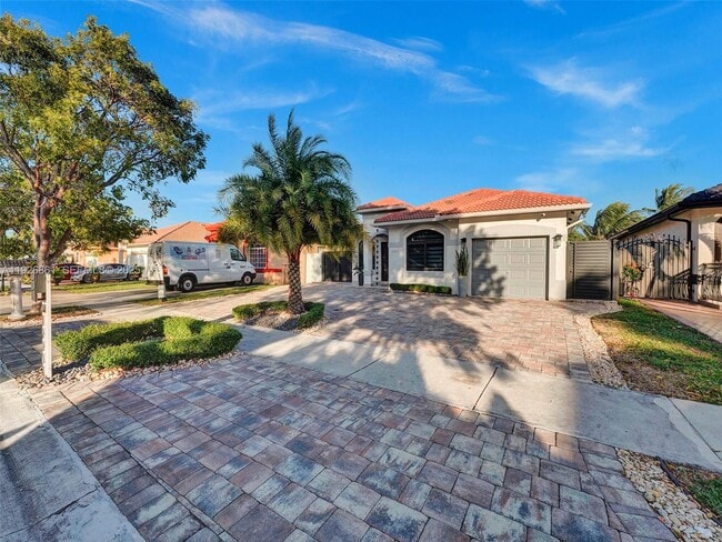 Photo - 19901 NW 77th Ct