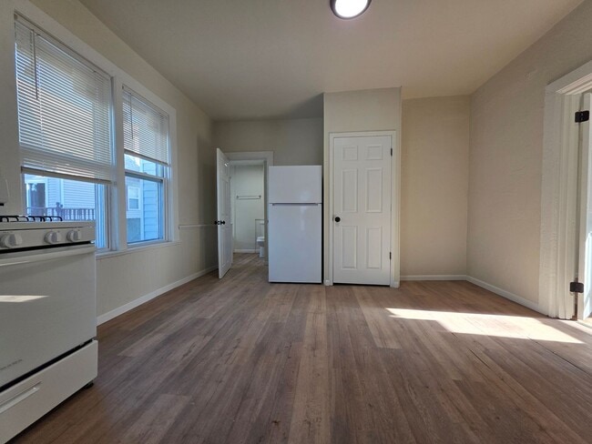 Photo - 210 S Maple Ave Unit Lower Back