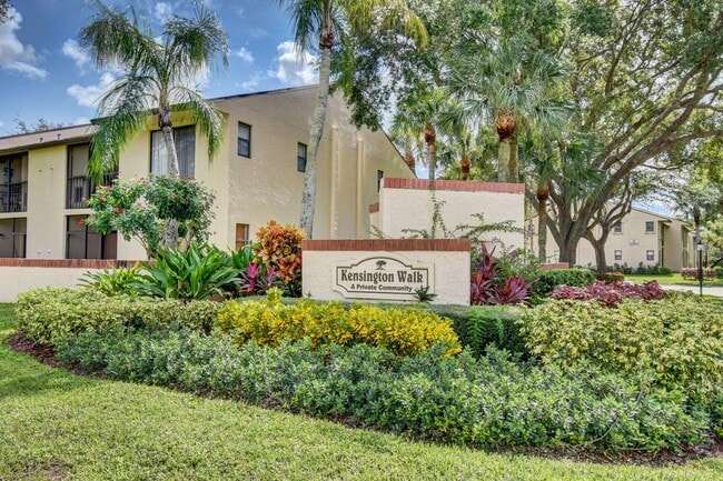 Photo - 6585 Somerset Dr Unidad 205 Rental