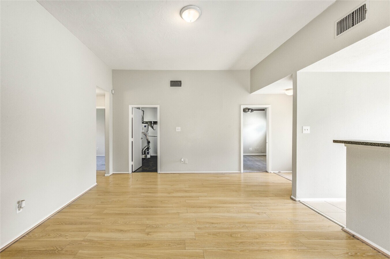 Photo - 5207 Beaverhill Dr