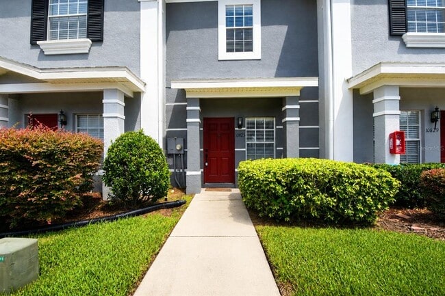 Building Photo - 10825 Savannah Wood Ct Unit 199