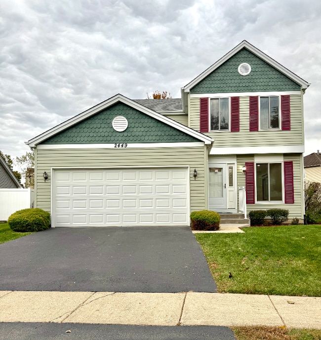 Building Photo - 2449 Carlton Dr