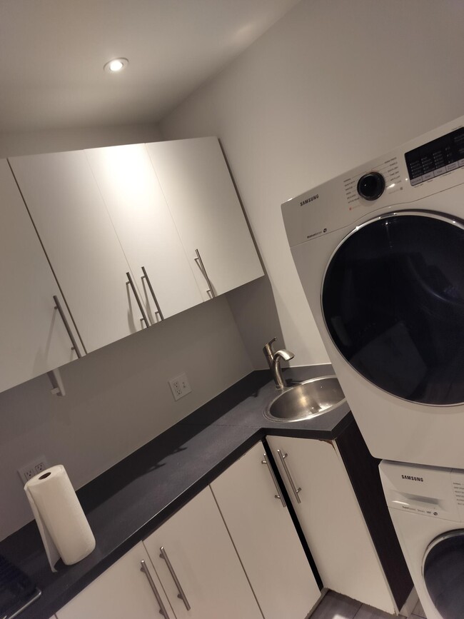 Photo - 1609 Spence St Unidad #1