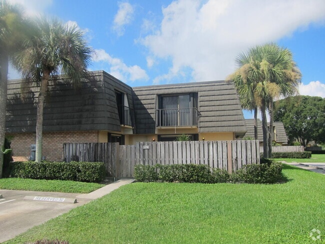 Building Photo - 213 2nd Way Rental