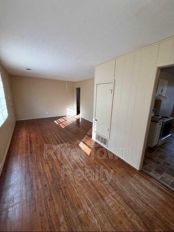 Photo - 4960 Neely Rd