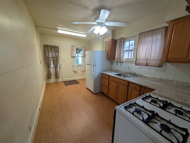 Photo - 2908 Oak Ave