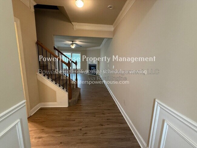 Photo - 1045 Township Cir