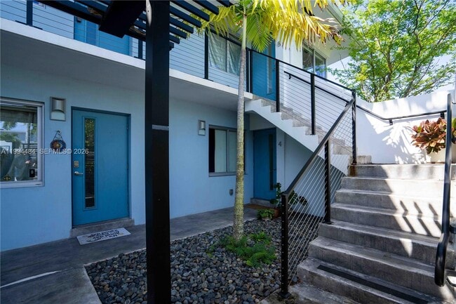 Photo - 2400 NE 26th St Unit 6