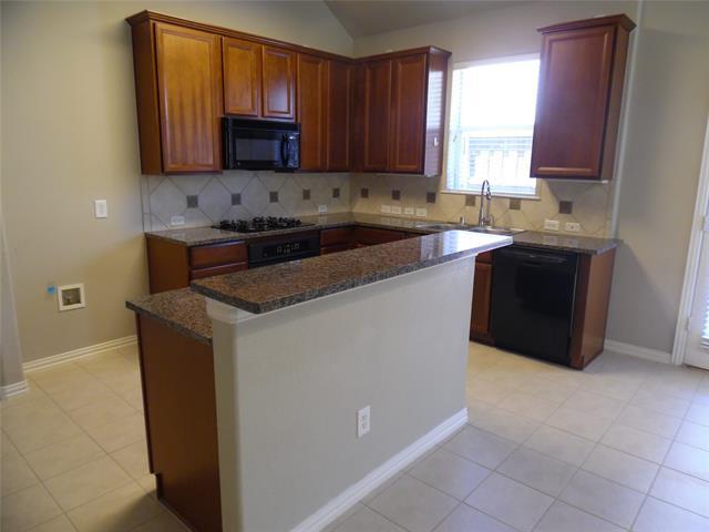 Photo - 8572 Davis Dr