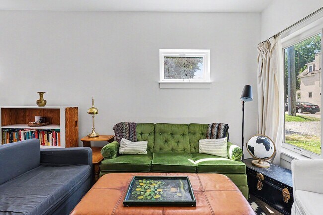Photo - 201 W 12th St E Unit A