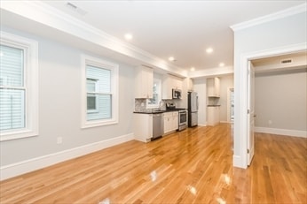 Photo - 4370 Washington St