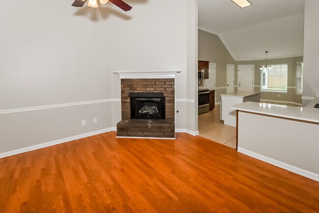 Photo - 6700 Black Oak Dr