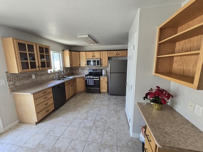 1148 Northfield Rd