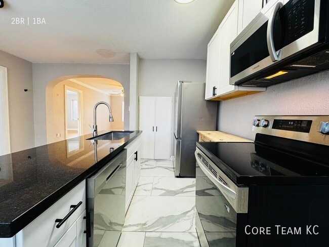 Photo - 1107 W 45th St Unit 1110-1