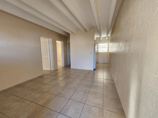 Photo - 512 19th St Unidad 2