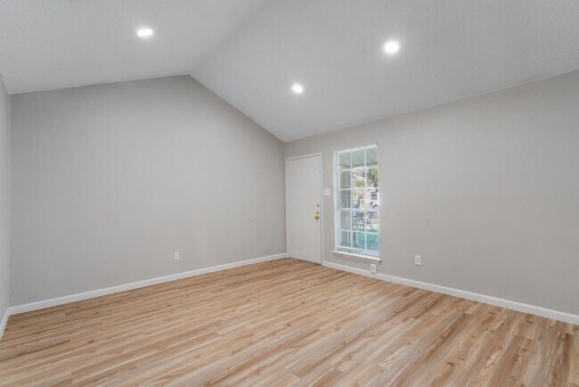 Photo - 10503 Little Pebble Dr