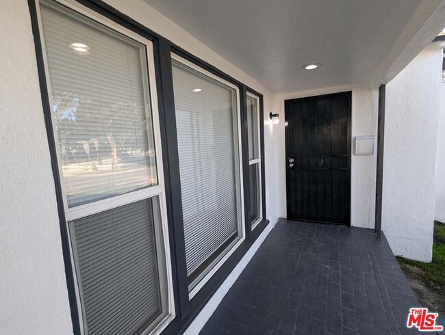 Photo - 3966 S Victoria Ave