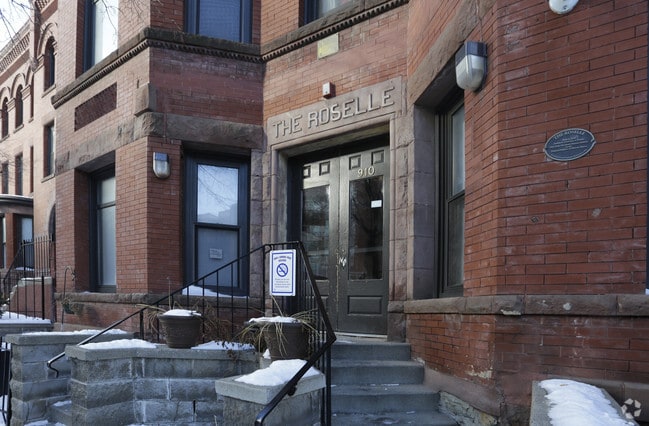Roselle Apartments - The Roselle