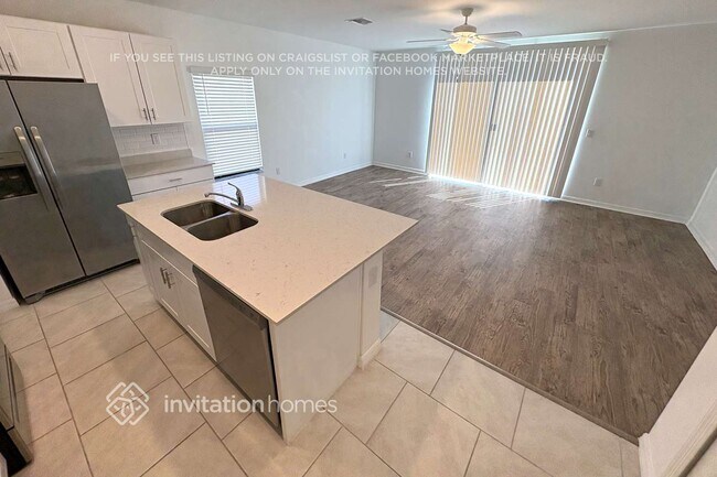 Photo - 2047 E Landings Wy