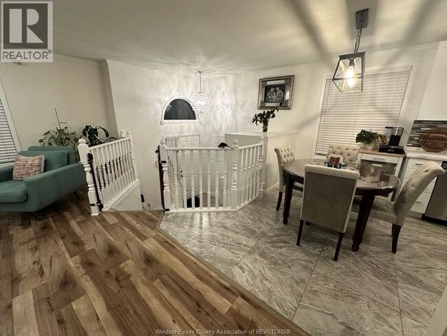 Photo - 7929 Hawthorne Dr