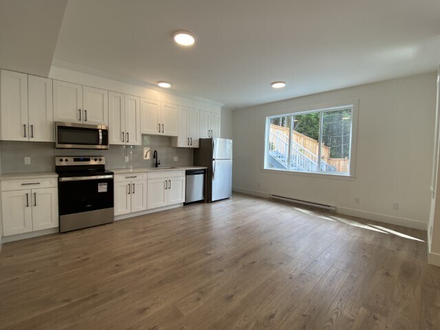 Photo - 1343 Langara Dr Unit Lower