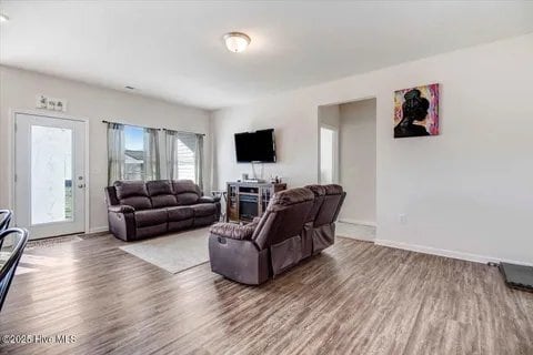 Photo - 311 Settlers Pointe Dr